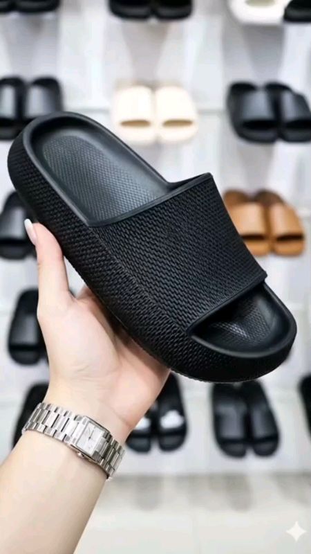 #Upgrade #JapaneseSlipper #slippers #comfysole #comfortslippers #indoorslippers #homeslippers #softsole #lightweightslippers #casualslippers #dailywea