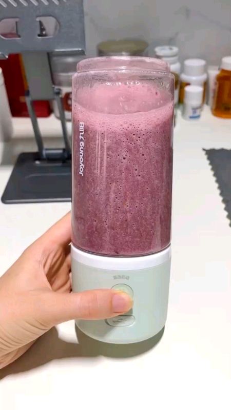 Cekout Blender Portable Mini Juice #blender #portable #mini #shopeesg #racunshopee #shopeehaul #fyp